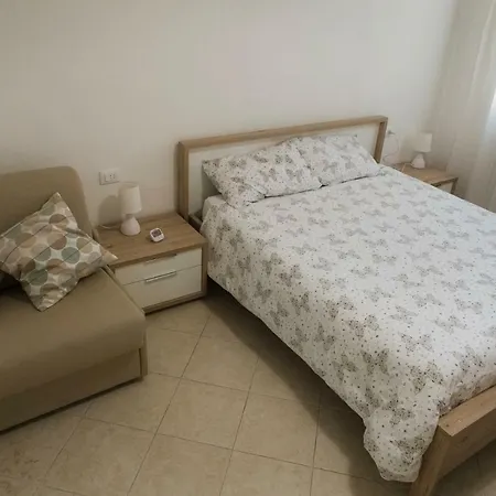 Biennale Bianco & Rosso Apartamento *