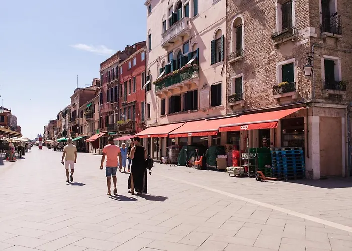 Biennale Bianco & Rosso Appartement