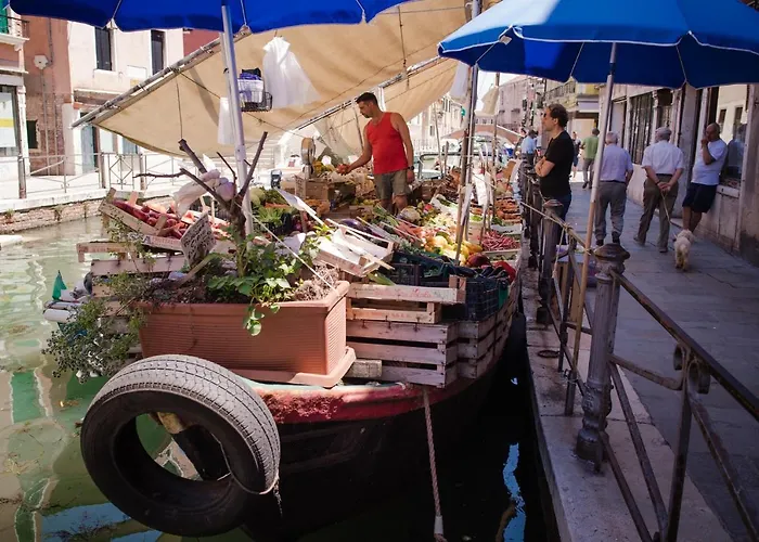 Biennale Bianco & Rosso * Venise