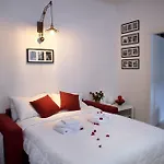 Apartman Biennale Bianco & Rosso