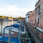 Apartman Biennale Bianco & Rosso Velence