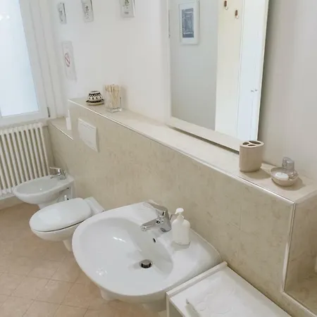 Apartament Biennale Bianco & Rosso *