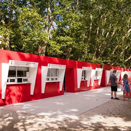 Biennale Bianco & Rosso شقة